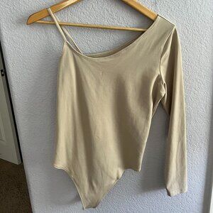 ABERCROMBIE MEDIUM LONG-SLEEVE SEAMLESS FABRIC ASYMMETRICAL BODYSUIT